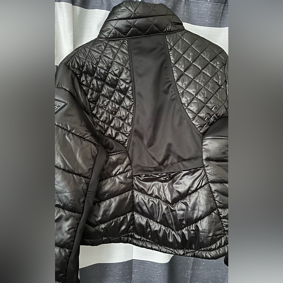 Guess puffy coat - Picture 6 of 7